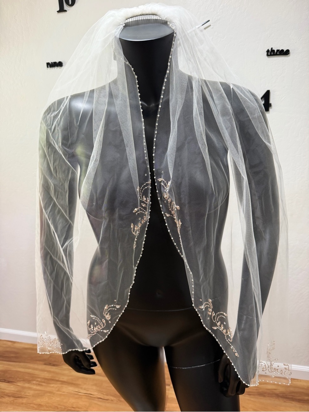 Bridal Veil Pearl Beaded Rhinestone Floral Edge with Comb